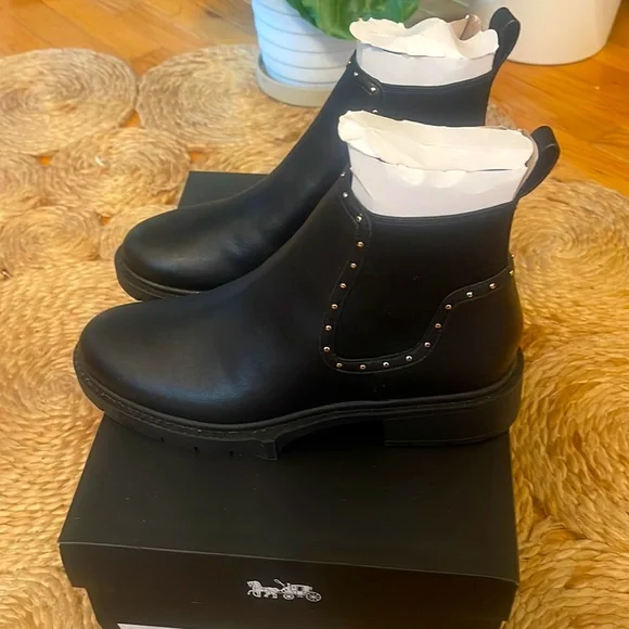 ✨Please read⭐️Coach Lory Leather Booties in Black-TWO DIFFERENT SIZESPLEASE READ - Picture 3 of 12